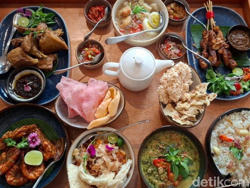 Plataran Menteng Sajikan Kuliner Rijstaffel Bersejarah