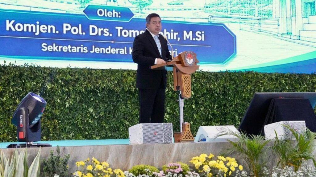 Kemendagri Salurkan 1204 Pamong Praja Muda IPDN ke Pemda dan Pusat