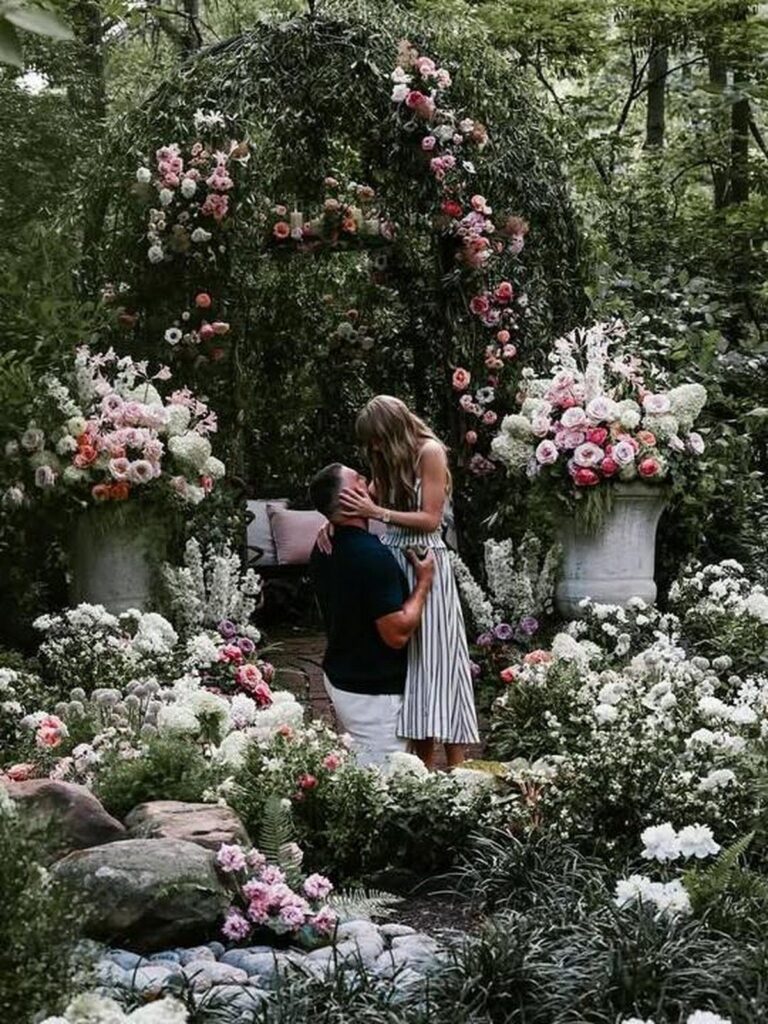 Taylor Swift dan Travis Kelce Resmi Menikah di Madison Square Garden