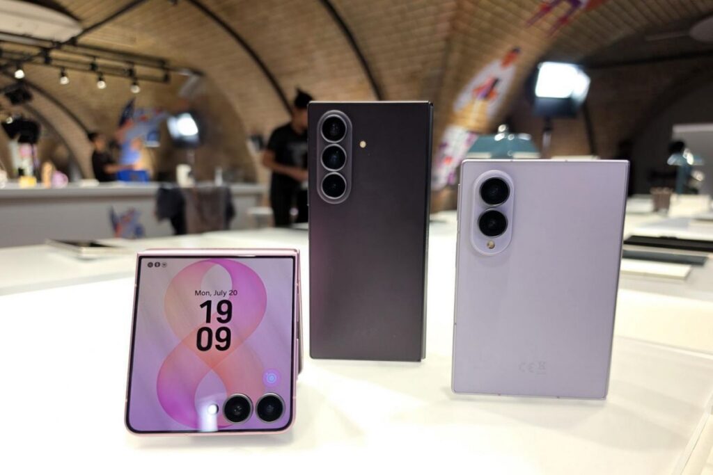 Samsung Rilis Trio Galaxy Z Generasi Terbaru di London