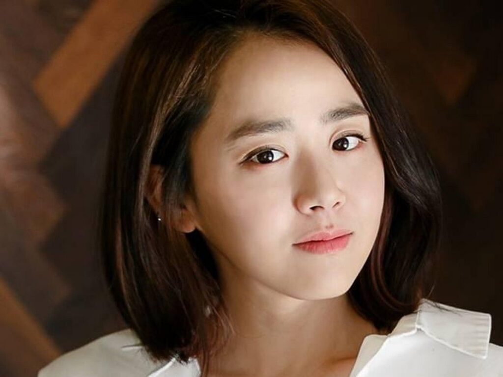 Moon Geun Young Umumkan Pernikahan dengan Aktor Jung Pyeong