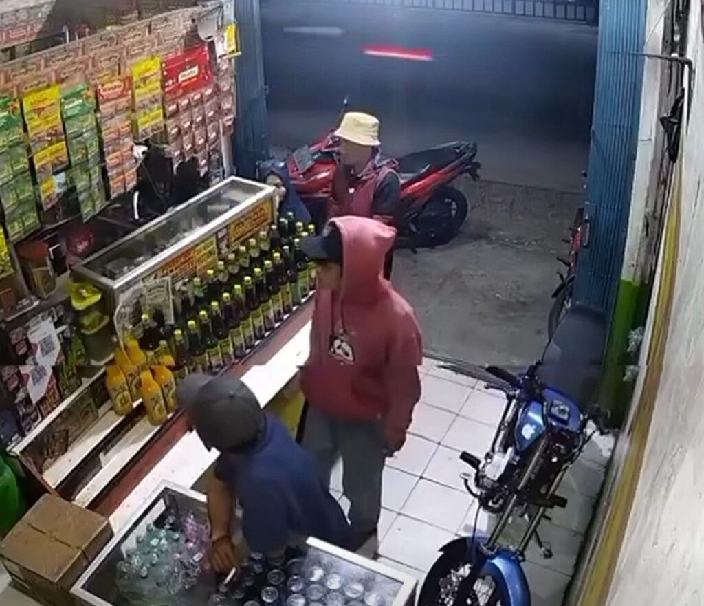 Polisi Tangkap Pria Bawa Golok di Citeureup Bogor