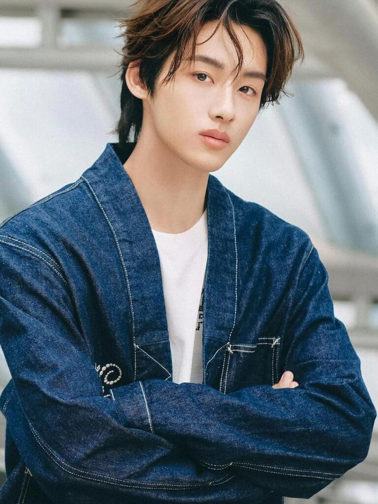 Winwin Tinggalkan NCT dan WayV Usai Kontrak Berakhir