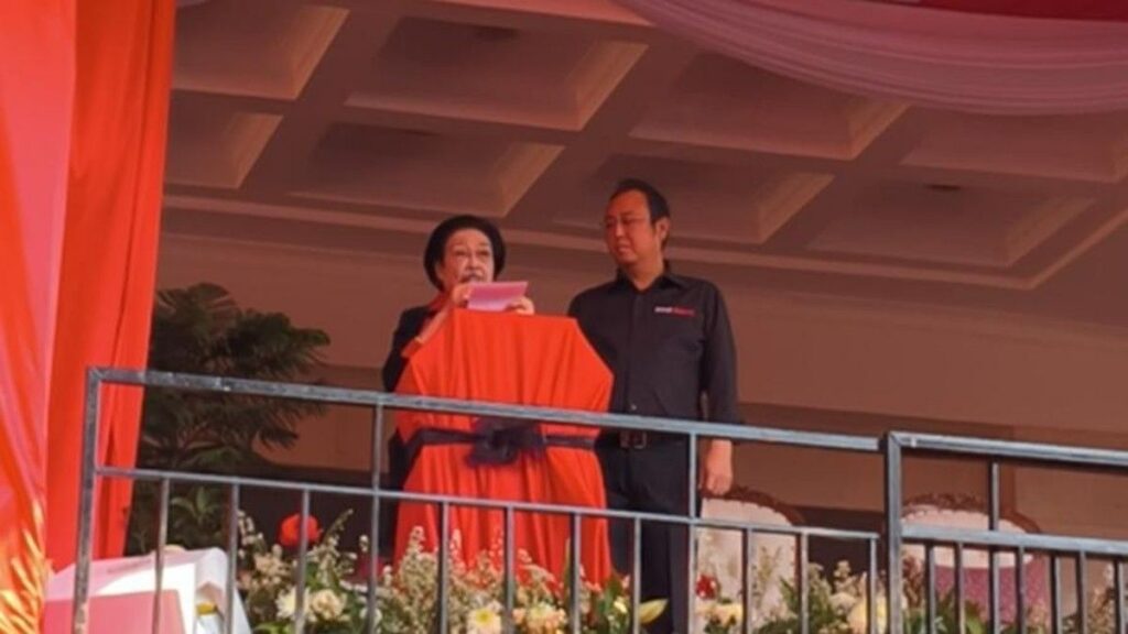 Megawati Soekarnoputri Resmikan Monumen Patung Kudatuli di Jakarta
