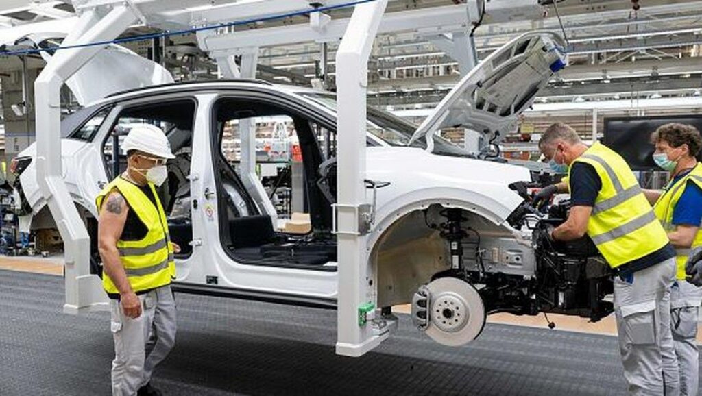 Volkswagen Pangkas 140 Ribu Karyawan demi Efisiensi Biaya
