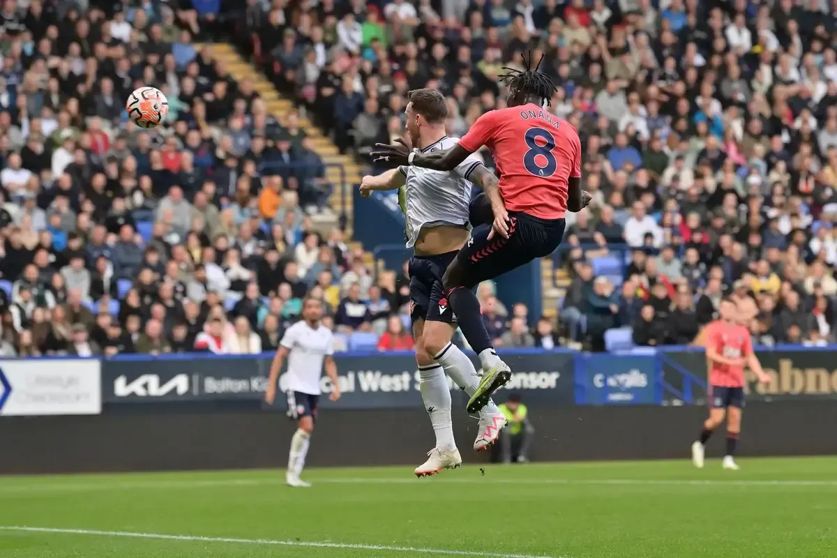 Everton Menghadapi Bolton Wanderers dalam Laga Uji Coba Prabumusim