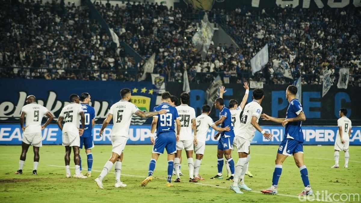 Arema FC Siap Hadapi Persib Bandung di Laga Pembuka Piala Presiden 2026