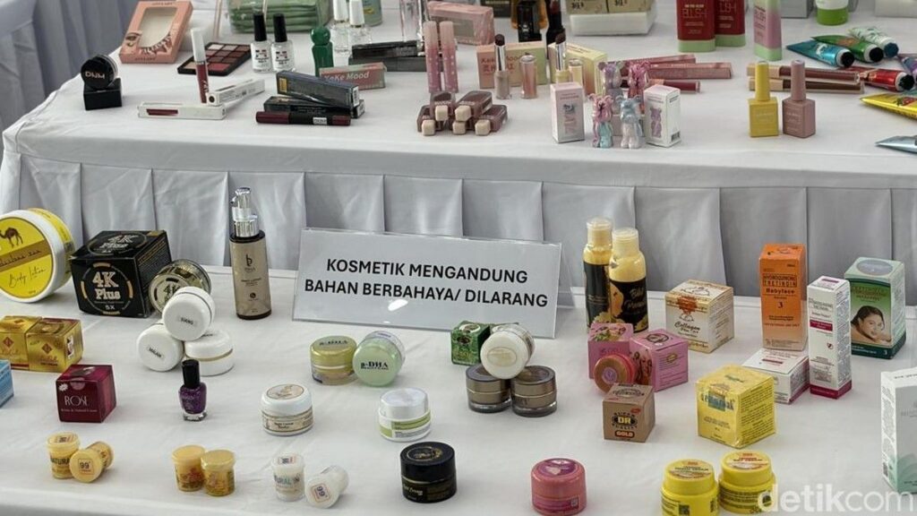BPOM Menyita Kosmetik Ilegal Senilai Rp 35,8 Miliar