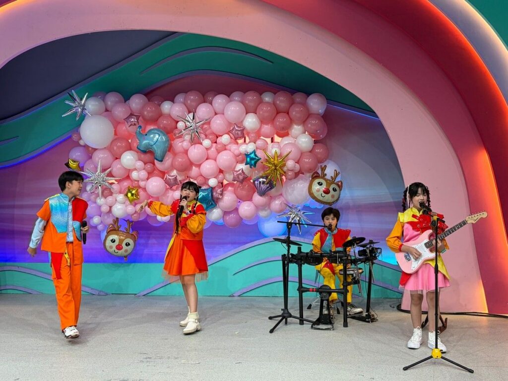 Kidos Band Tutup Layar Pentas Ceria Anak Indonesia dengan Meriah