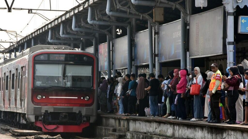 KAI Angkut 29 Juta Pelanggan Kereta Sepanjang Semester I 2026
