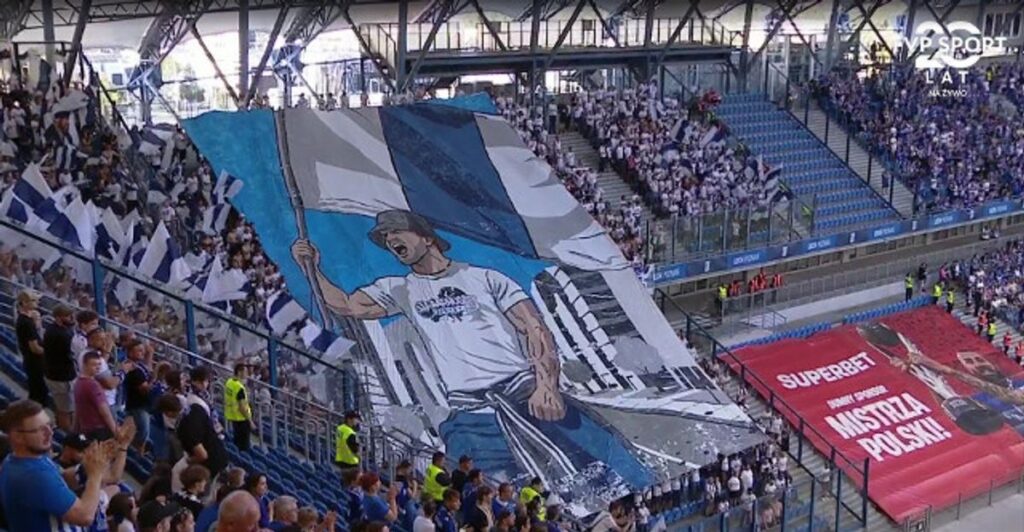 Aarhus GF Bawa 2000 Suporter ke Revan Lech di Poznan