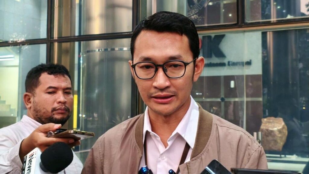 KPK Tangkap Bupati Pemalang Anom Widiyantoro dan 20 Orang dalam OTT