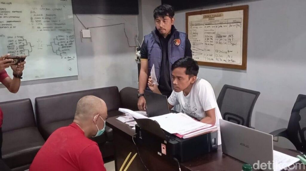 Polres Pandeglang Tangkap Pengedar Uang Palsu Rp45 Juta di Terminal