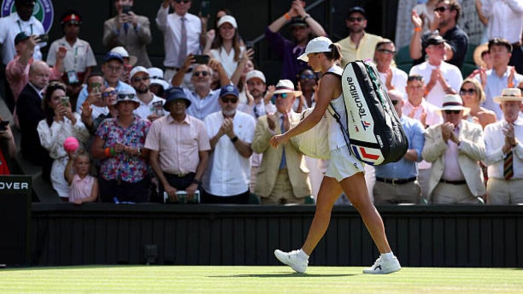 Alexandra Eala Tumbangkan Iga Swiatek di Babak Ketiga Wimbledon 2026