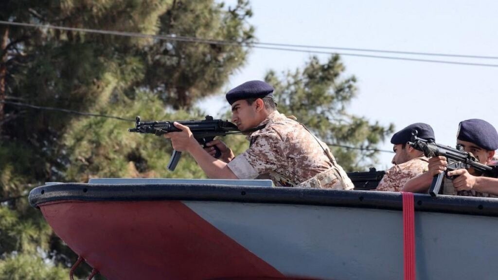 Militer AS Serang Iran Selatan Delapan Personel Militer Tewas