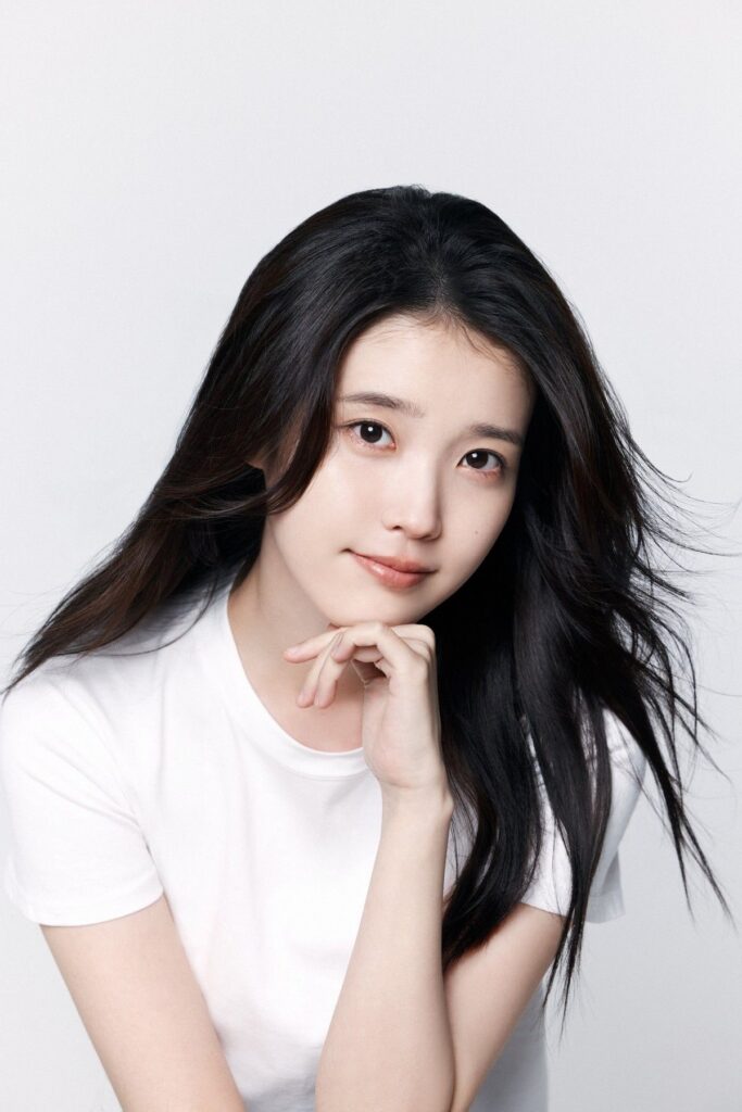 EDAM Entertainment Konfirmasi IU Persiapkan Album Baru dan Konser