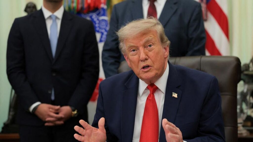Trump Umumkan Peta Jalan Pelucutan Senjata Faksi Gaza