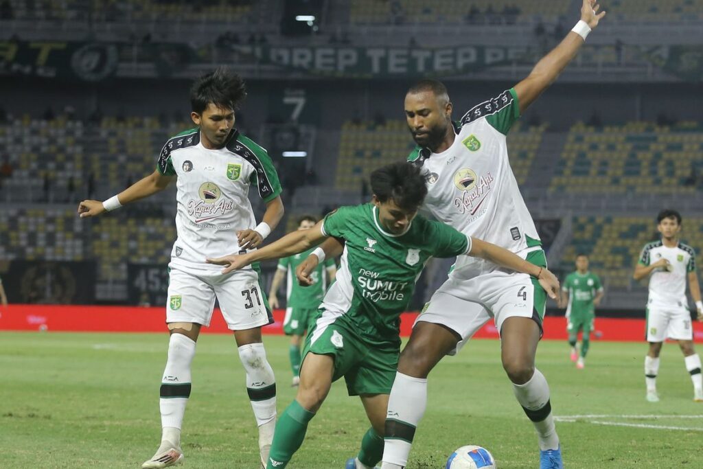 Persebaya Ungguli PSMS Medan Satu Gol Pada Babak Pertama