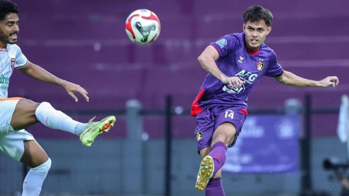 Semen Padang FC Rekrut Rezaldi Hehanussa Jelang Championship 2026/2027