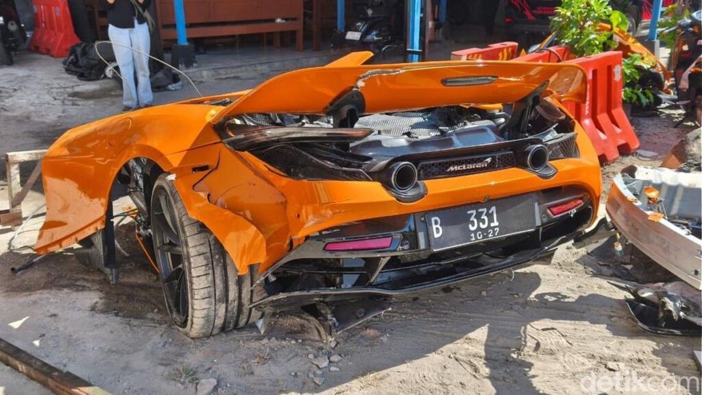 Kecelakaan McLaren Andra ST di Sukoharjo Ungkap Misteri Pelat Ferrari