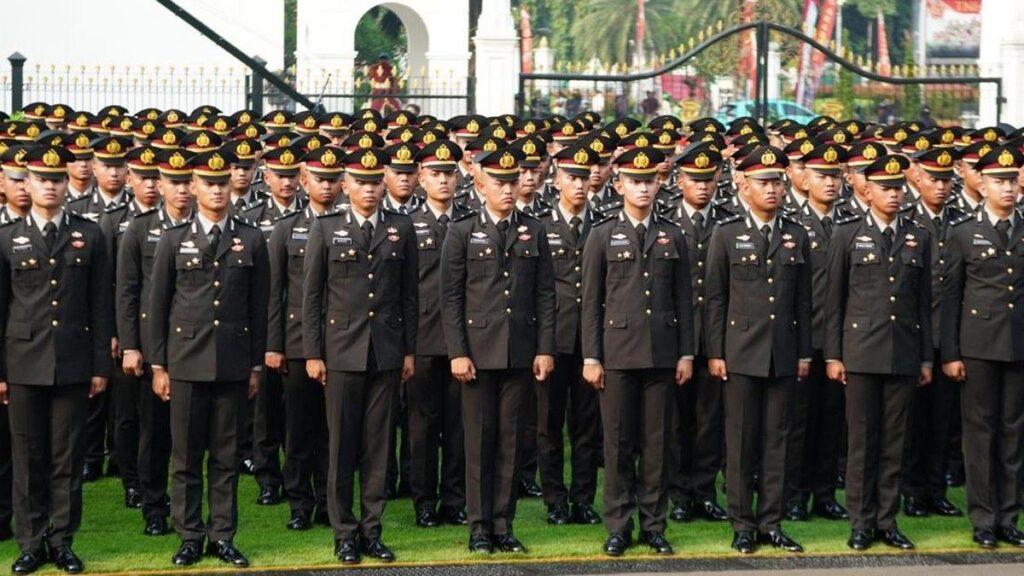 Prabowo Lantik 1.177 Perwira Remaja TNI dan Polri di Istana Merdeka
