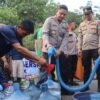 Polres Tangsel Salurkan Bantuan Air Bersih di Kampung Kranggan