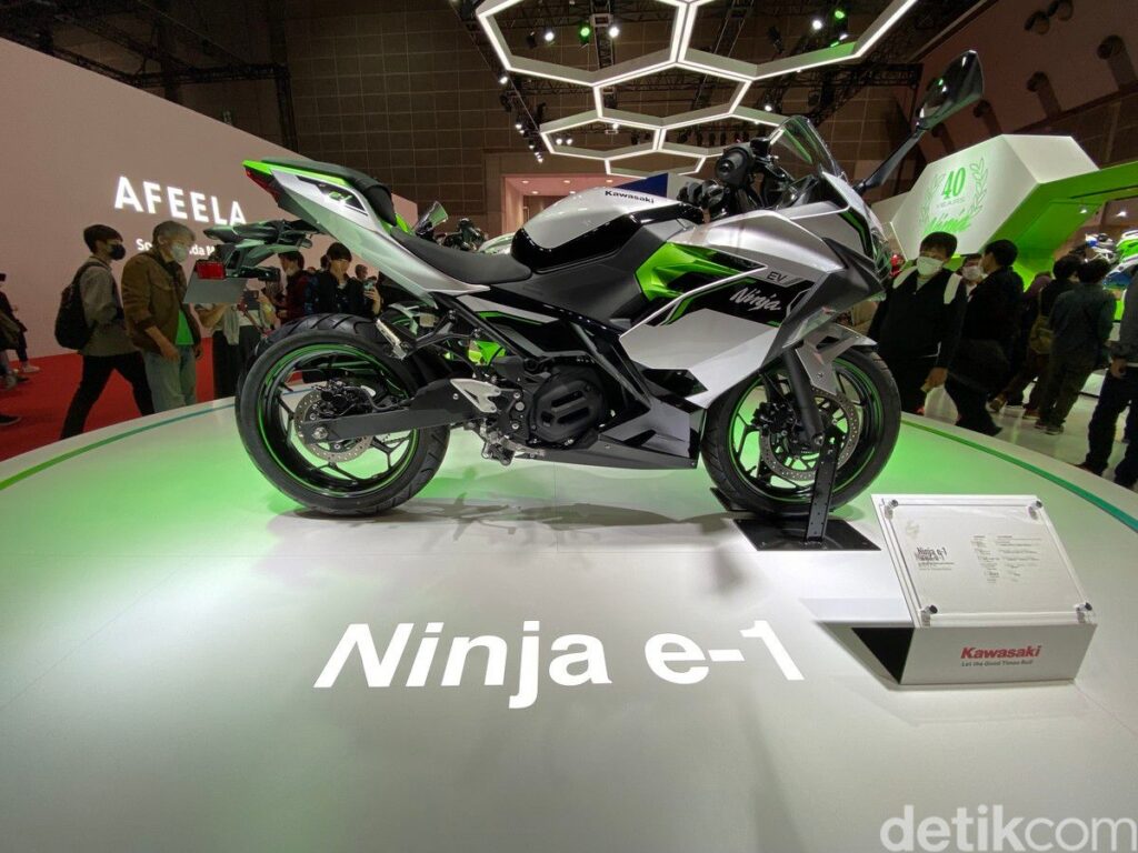 Kawasaki Perkuat Inovasi Teknologi dan Performa Seluruh Lini Motor