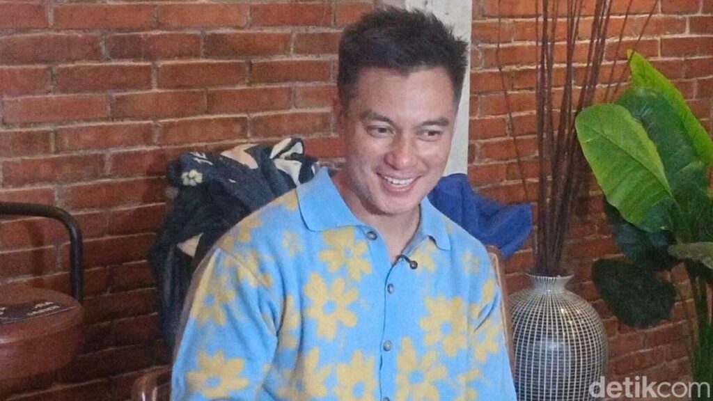 Baim Wong Hadiri Wisuda Anak di Tengah Persiapan Proyek Film Terbaru