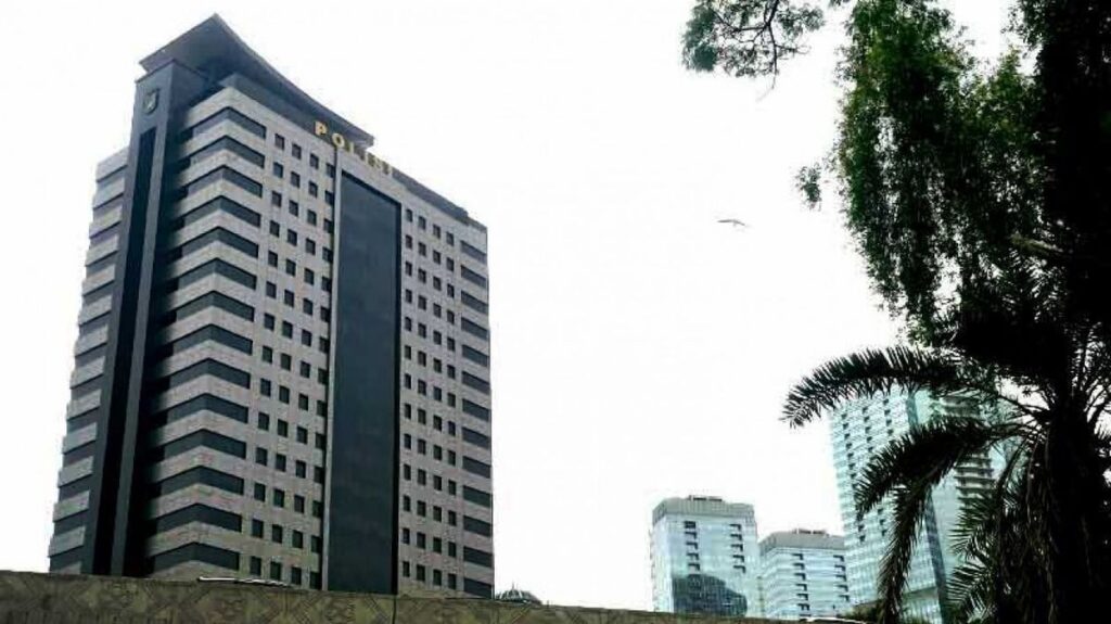 Pengelola Mal dan Polisi Buka Suara Soal Pemasangan Pagar Besi Tinggi