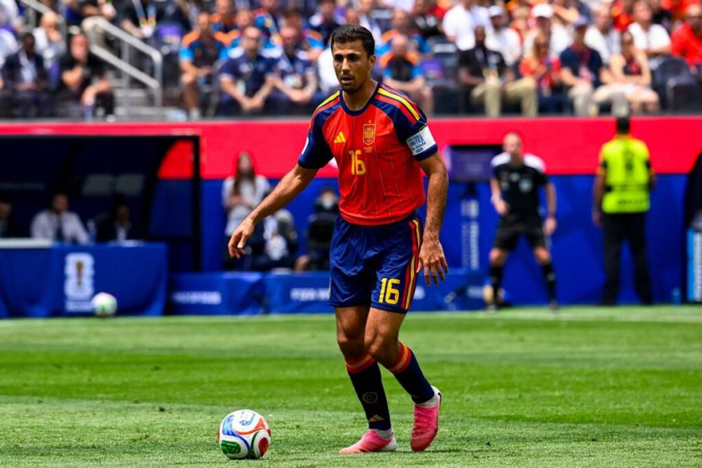 Manchester City Cari Gelandang Baru Saat Rodri Tunda Perpanjangan Kontrak