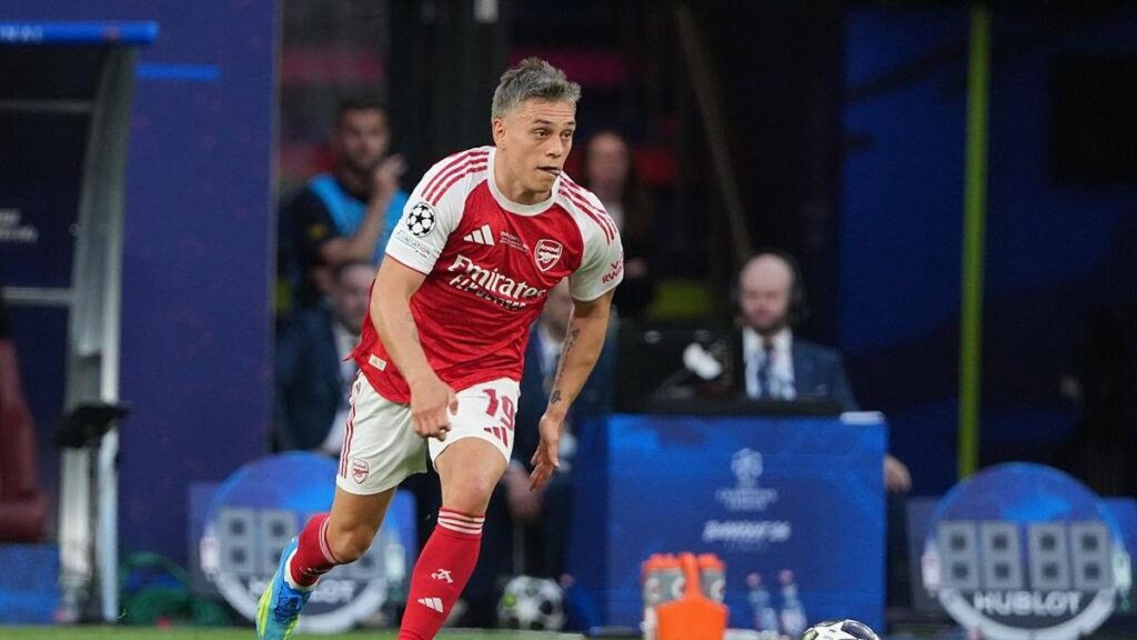 Arsenal Sepakati Transfer Leandro Trossard ke Besiktas