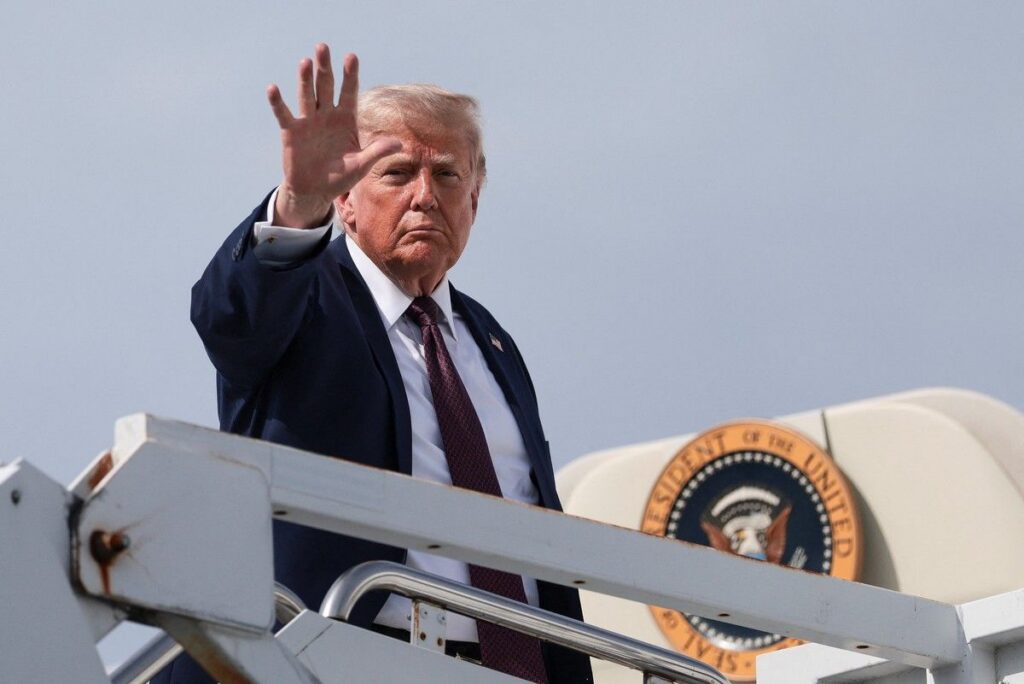 5 Musisi yang Protes Lagunya Dipakai Donald Trump Tanpa Izin
