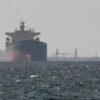 IRGC Iran Tembak Rudal ke Kapal Komersial di Selat Hormuz