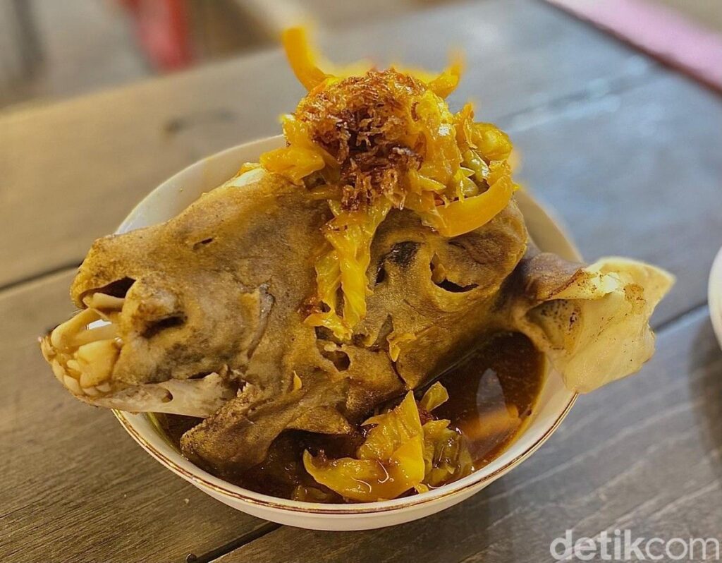 5 Makanan Khas Indonesia yang Lahir dari Masa Sulit dan Sejarah Kelam