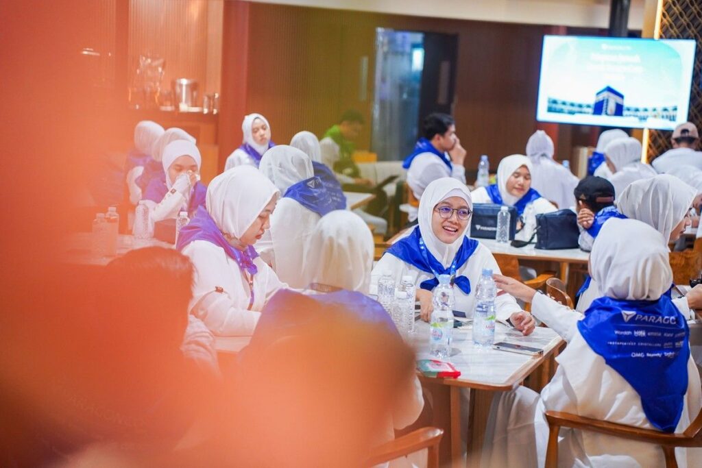 ParagonCorp Berangkatkan 135 Karyawan untuk Ibadah Umrah