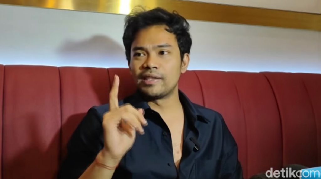Insanul Fahmi Prioritaskan Kebutuhan Anak Usai Bercerai