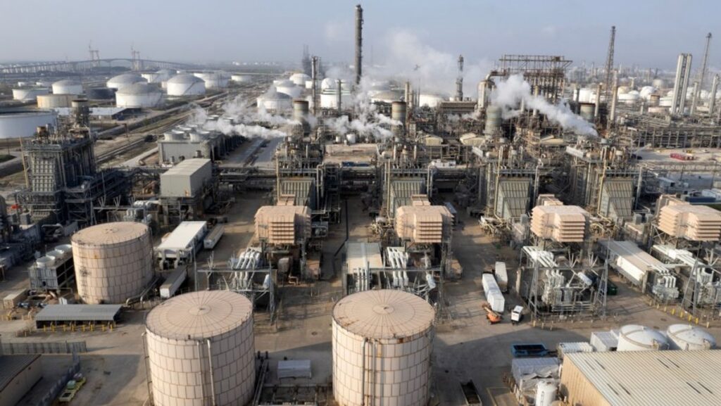 Perang Iran Mengubah Arus Perdagangan Petrokimia China ke Asia