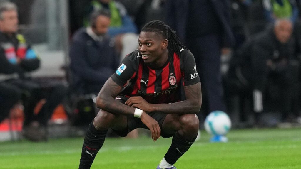 Tottenham Hotspur Buka Peluang Rekrut Rafael Leao dari AC Milan