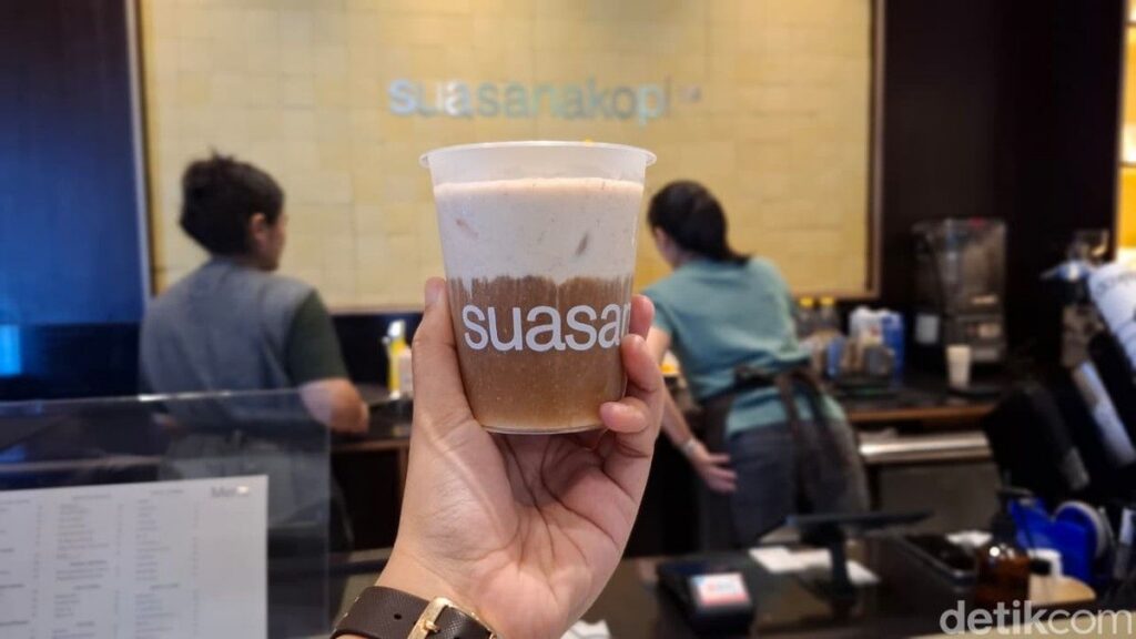 Komunitas Ngopi Yuk! Gelar Kelas Membuat Kopi Mont Blanc yang Viral