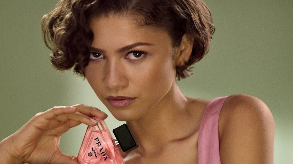 Prada Beauty Tunjuk Zendaya Sebagai Duta Global Parfum Paradoxe