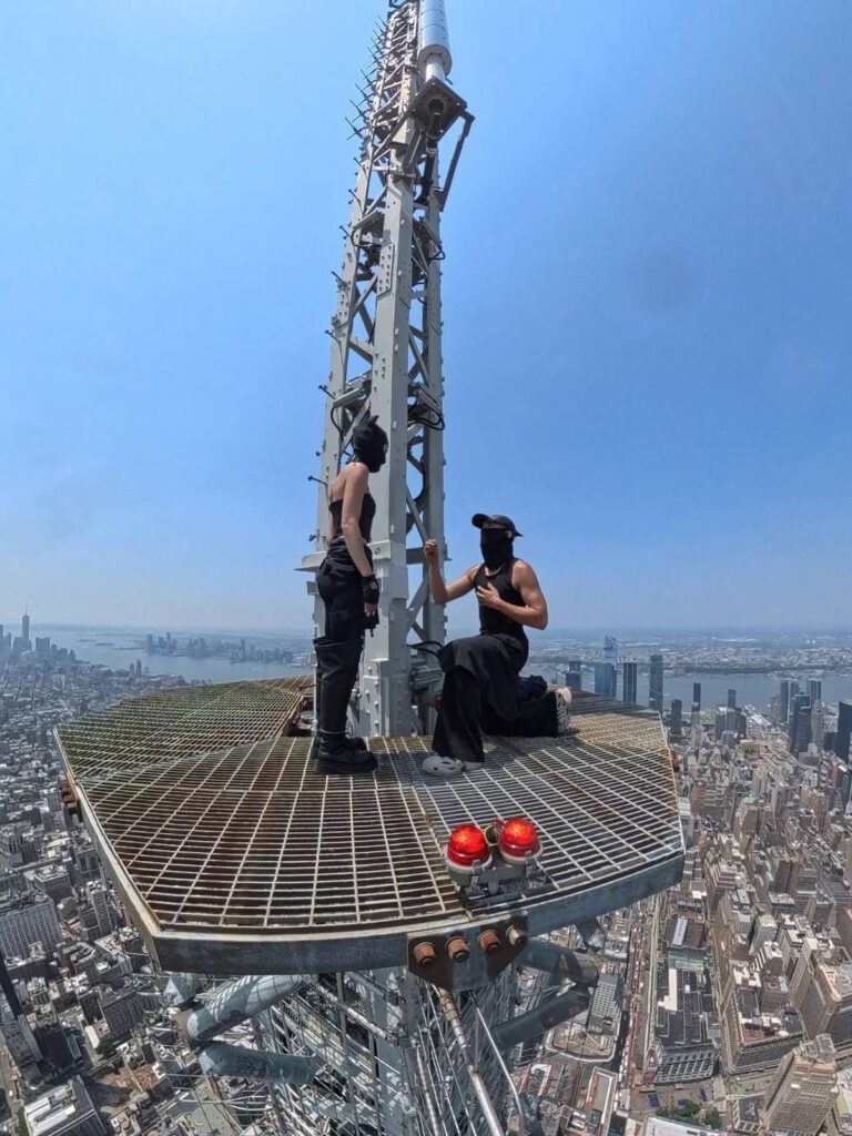 Polisi Tangkap Sepasang Kekasih Usai Lamaran di Puncak Gedung New York