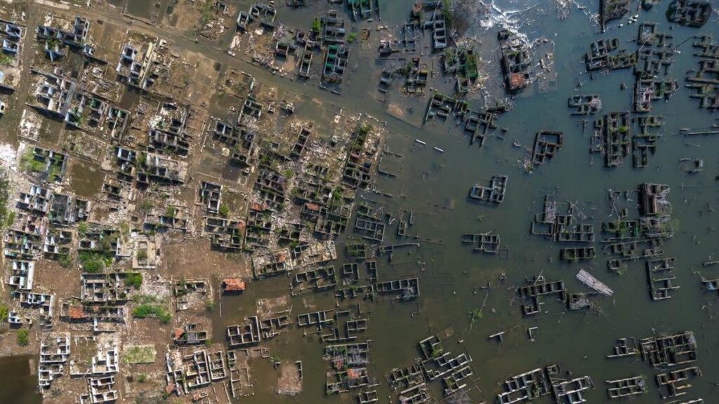 Kemarau Panjang Munculkan Bekas Permukiman Waduk Karian Lebak