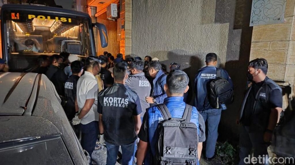 Polda Metro Jaya Geledah Ruko Cipete Terkait Kasus Korupsi