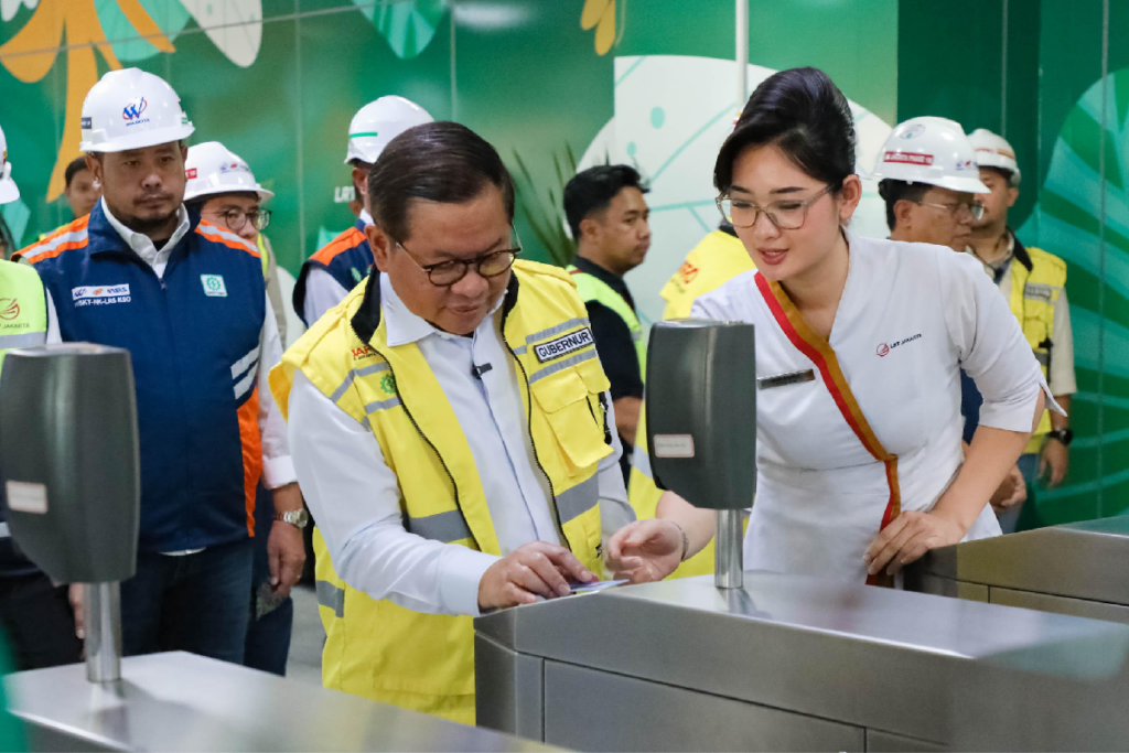 Pramono Anung Targetkan LRT Jakarta Tersambung ke Manggarai Juli 2026
