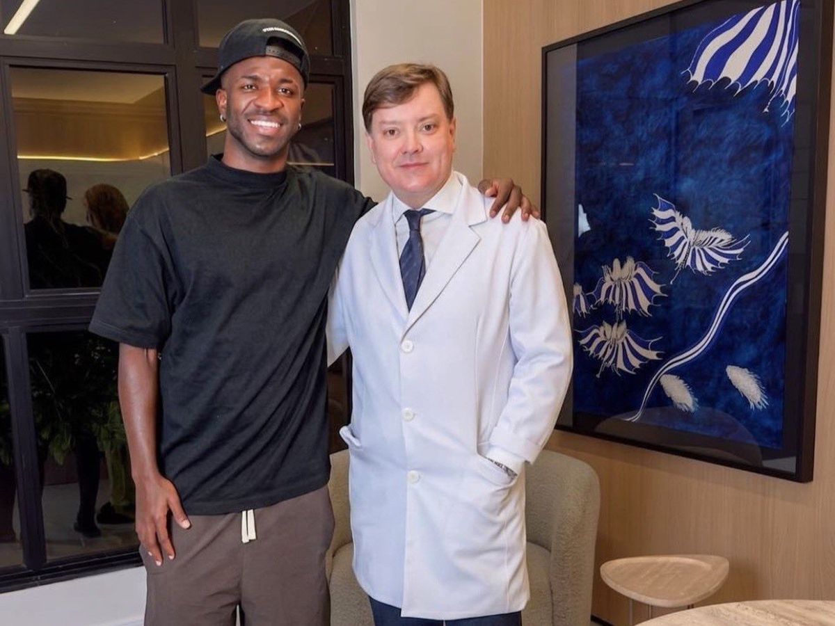 Vinicius Junior Jalani Prosedur Chin Harmonization di Brasil