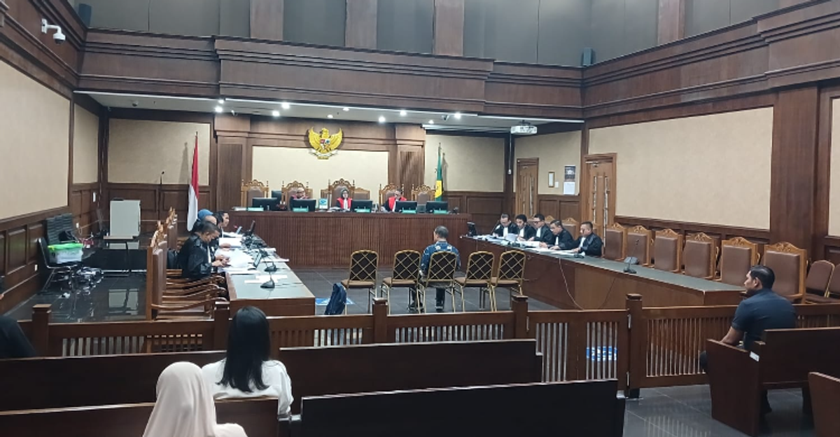 Hakim Cecar Saksi Kasus Suap Eks Ketua Ombudsman Hery Susanto