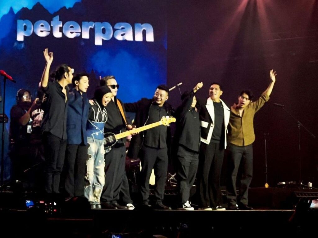 Konser Peterpan di Malaysia Obati Kerinduan Ribuan Penggemar