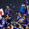 Aksi Bersih-bersih Suporter Jepang di Stadion Kembali Sorot Budaya Disiplin