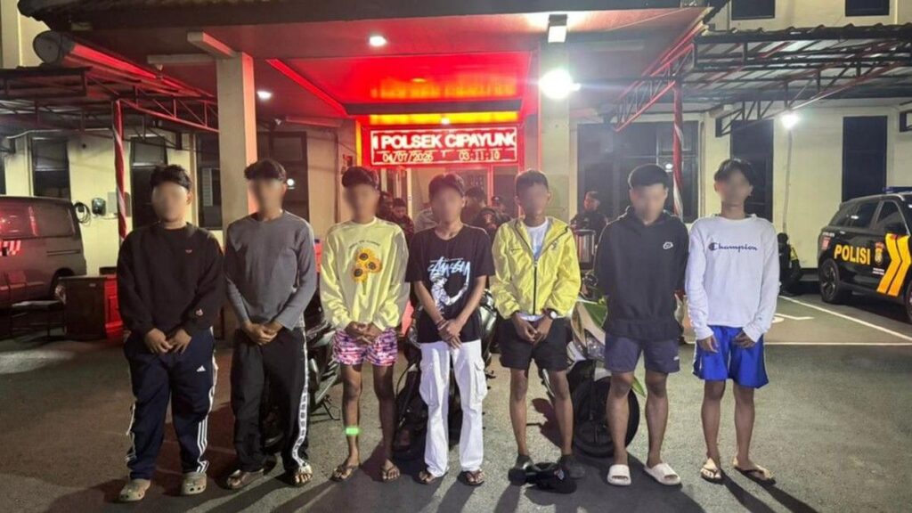 Polisi Amankan Pemuda Konvoi Motor di Cipayung Jakarta Timur