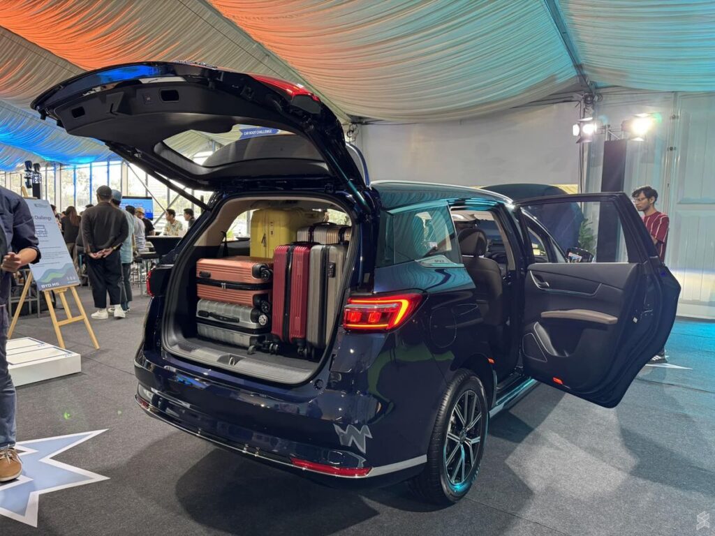 BYD Meluncurkan M6 EV Terbaru Berbaterai 58 kWh di GIIAS 2026